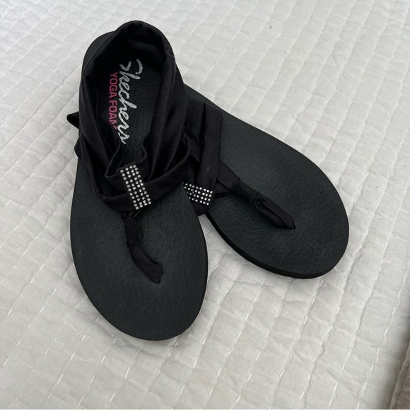 Skechers Black Women's Sandals, size 7 - Picture 6 of 7